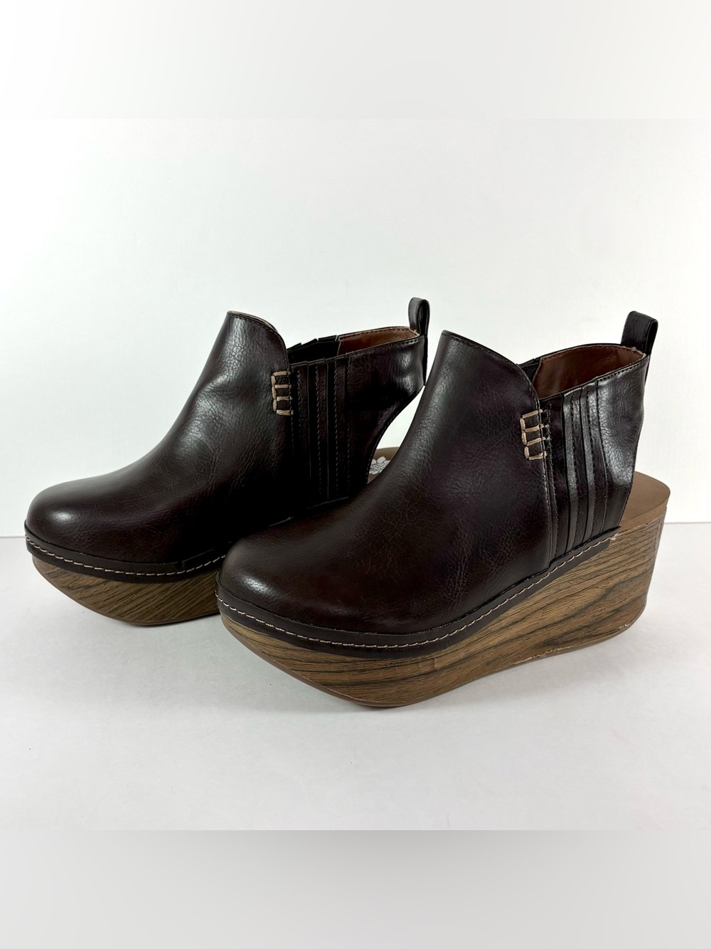 Yellow Box Dark Brown Wood-Effect Platform Wedge Mules size 6